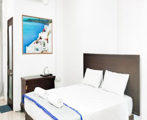 Girian Resort | RedDoorz at Cbreez Bitung