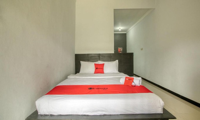 Mumbul Hotel | RedDoorz near Exit Toll Nusa Dua