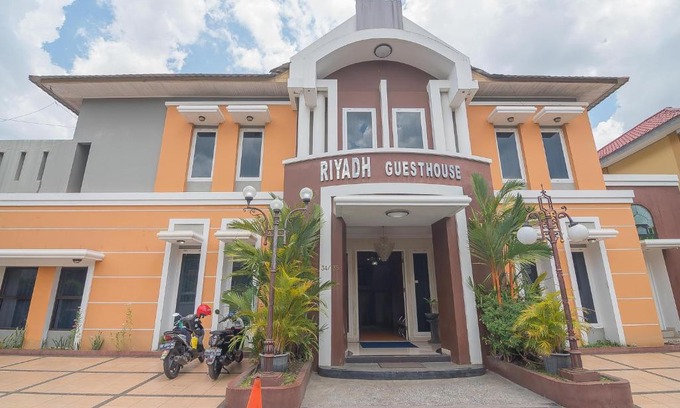 Banjarbaru Haus | RedDoorz Plus Syariah at Banjarbaru 2