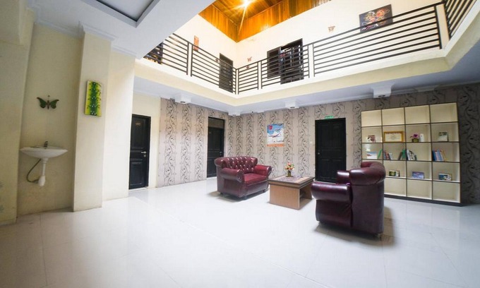 Limboto Hotel | RedDoorz Syariah near RSUD Ainun Habibie Gorontalo