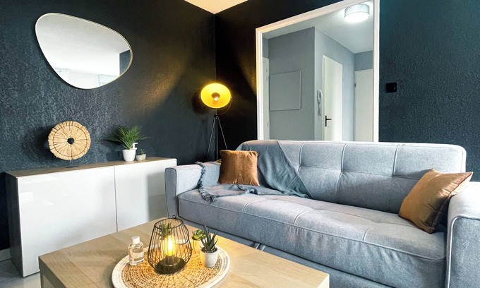 Saint - Martin - du - Touch Wohnung | RedLounge, a haven of peace with pool and garden