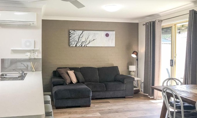 Soldiers Point Haus | Redman 1 10 Redman Place great duplex close to
