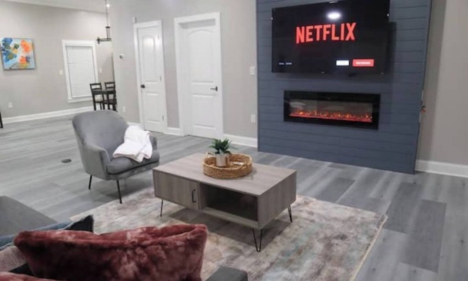 Grayson Haus | Relax I quiet bliss! Three bedrooms near Sugarloaf Mills/Stone Mountain park