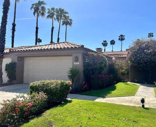 Palm Desert Wohnung | Relax in Palm Valley Comfort