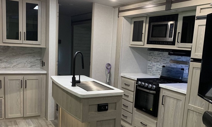 Gordon County Haus | Relaxing 2bd RV in N Ga Mountains