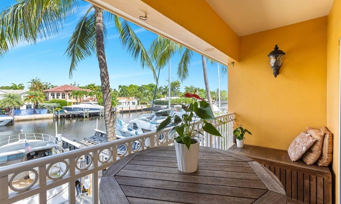 Hendricks and Venice Isles Wohnung | Relaxing Beach Apt in las Olas Blvd