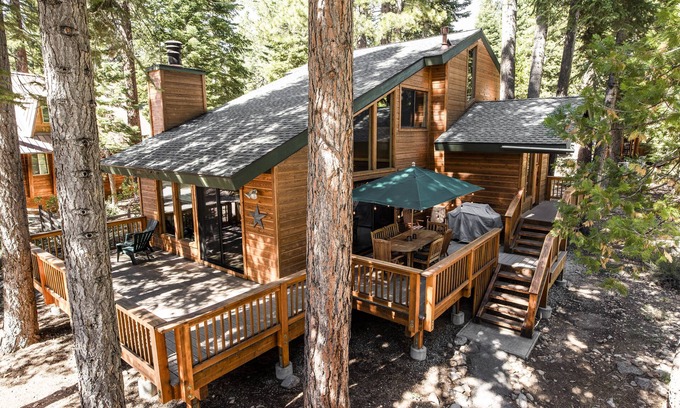 Carnelian Bay Haus | Relaxing Carnelian Bay Retreat - within walking distance to lake