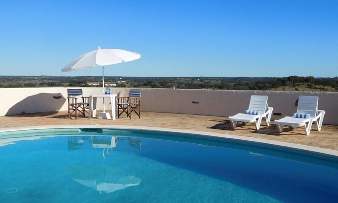 Aldeia dos Palheiros Villa | ENTSPANNENDE FERIENVILLA - PANORAMISCHE LÄNDLICHE ALENTEJO-ANSICHTEN, POOL, FAHRRÄDER, PING PONG