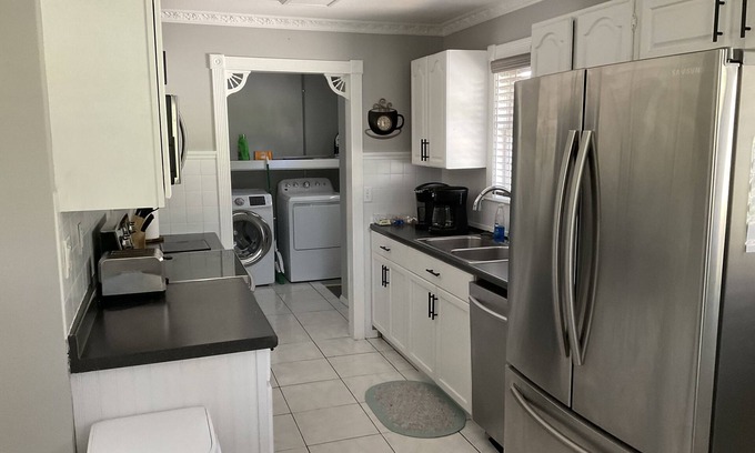 Clermont Haus | Relaxing home on the west orange bike trail.