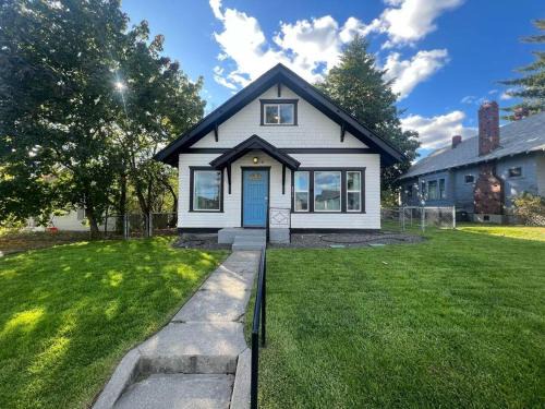 Northtown Haus | Renovated 3bd 1bth Home in North Spokane Near DT