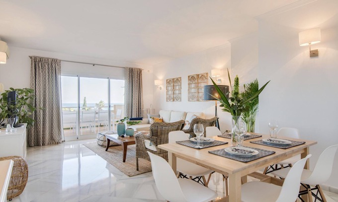 Urbanizacion Pinos Verdes Wohnung | Renovierte Wohnung mit Meeresblick nahe am Strand, Restaurants und Geschäfte