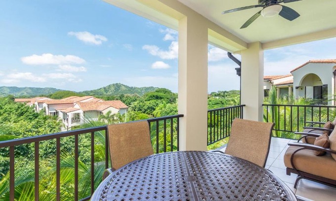 Coco Haus | Renovated Condo in High-End Resort Community with Spectacular Mountain Views, Modern Design, and Beach Club Access