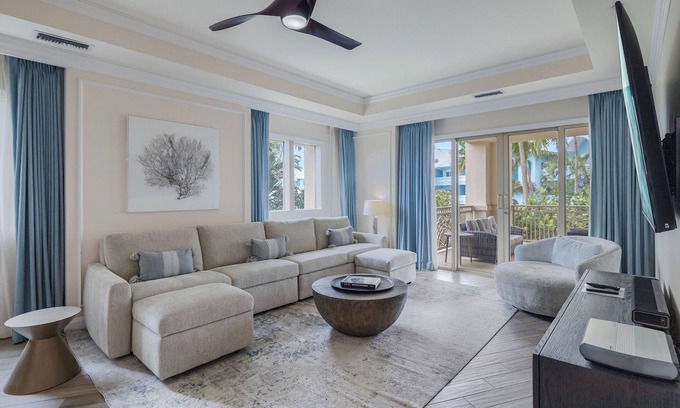 Seven Mile Beach Eigentumswohnung | Das Hotel liegt im Ritz-Carlton, Grand Cayman
