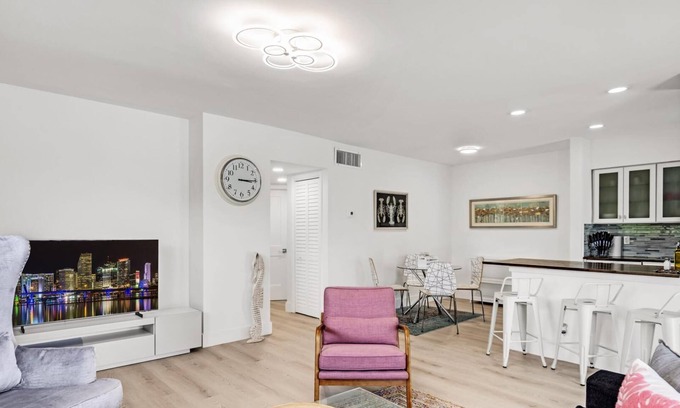 Croissant Park Eigentumswohnung | Rent 2/1 in Fort Lauderdale near Las Olas