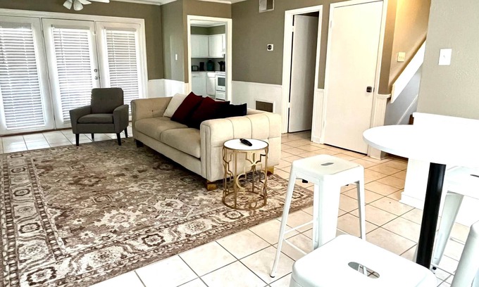 Flowood Haus | Reservoir Retreat