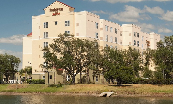 Airport North Hotel | Residence Inn by Marriott Orlando Airport