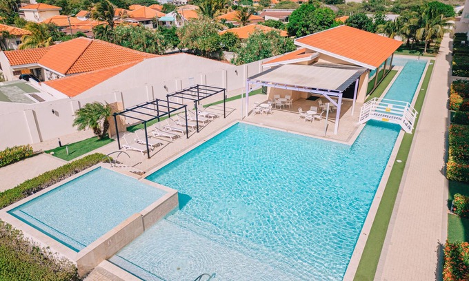 Turibana Eigentumswohnung | Resort Style Pool! Shared BBQ Area!