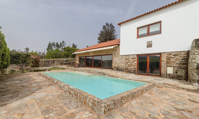 Esposade Haus | Gesamtruhe 10 Minuten von Porto entfernt mit natürlichem Wasserpool, WLAN und Klimaanlage