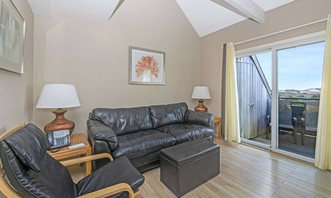 Napeague Wohnung | Restful 1BR w/ Loft,Top Floor & Close to the Beach