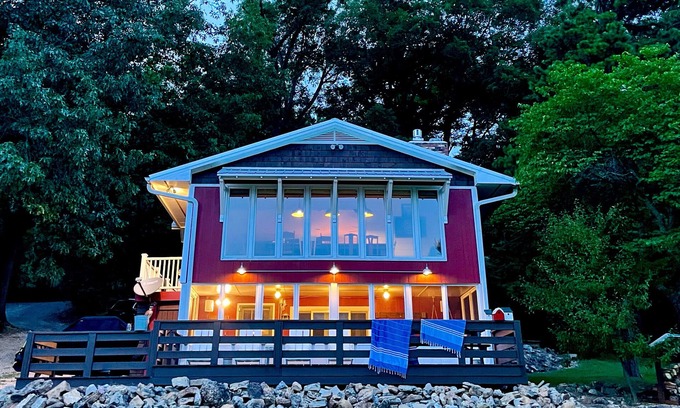 Shell Knob Haus | Neu für 2020 umgebaut! Auf dem wunderschönen Table Rock Lake in den Ozark Mountains!