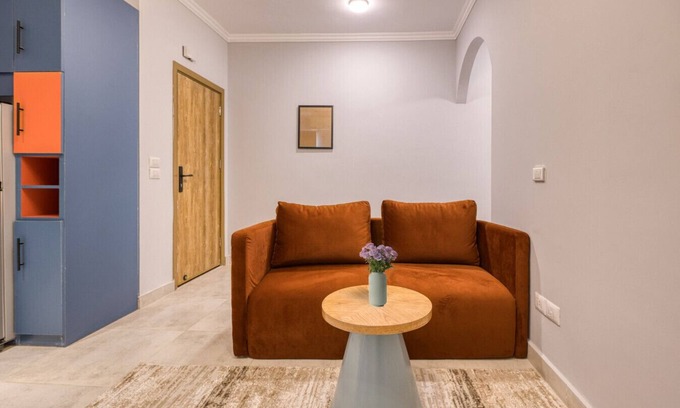 New Cairo Wohnung | Retro Mint 2BR Apt, Lotus by Travelholic