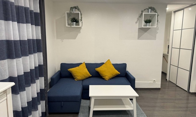 Cœur de Ville Wohnung | Reve bleu cosi appart at Courbevoie near La defense