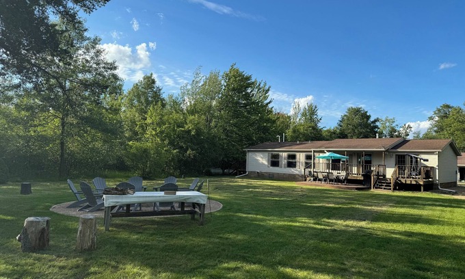 Mauston Haus | Revilo Timber Haven Mauston