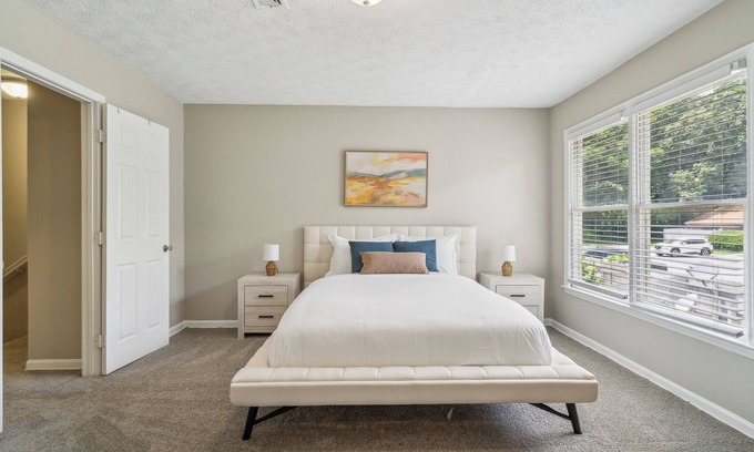 Ellenwood Wohnung | Rex Townhomes 2421A I Spacious 2 Bed 2.5 Bath