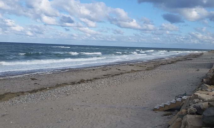 Marshfield Haus | REXHAME BEACH OCEAN FRONT BUNGALOW COTTAGE FERIENWOHNUNG