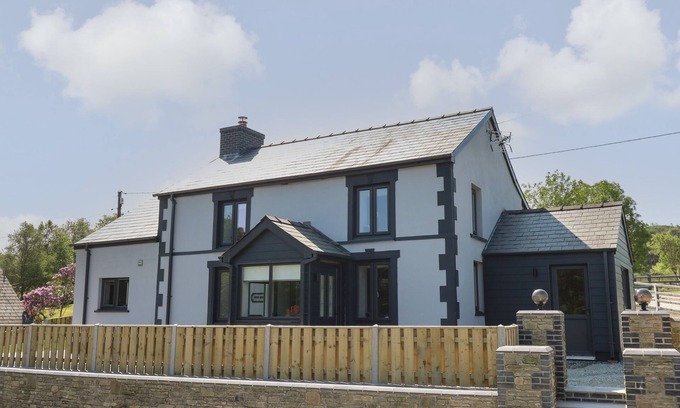 Devils Bridge Hütte | RHIWMYNACH, family friendly, country holiday cottage in Aberystwyth