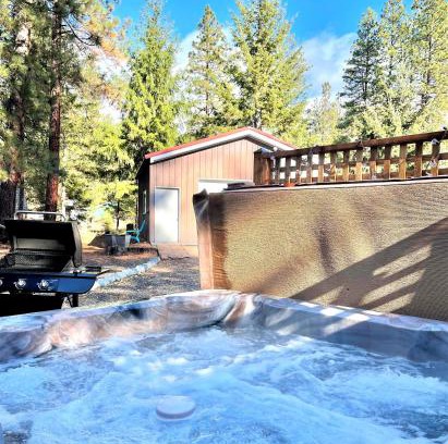 Leavenworth Haus | Rhodie House by NW Comfy Cabins