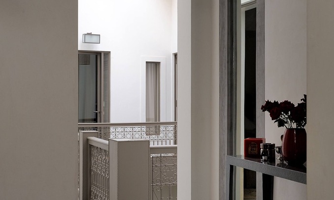 Mellah Haus | Riad 6 Zimmer, moderne Einrichtung, mit den Mitarbeitern zur Verfügung.
