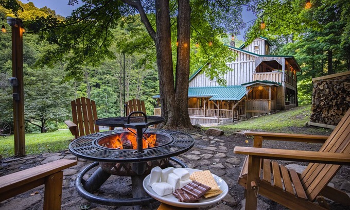 Ansted Kabine | Rich Creek Wilderness Cabin Retreat · Off-Grid Family Haven