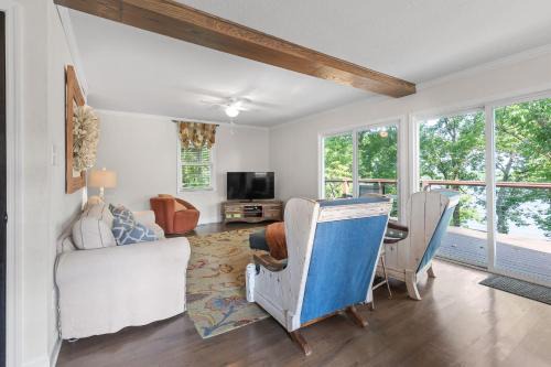 Decatur Haus | River Access and Dock - Chickamauga River Refuge