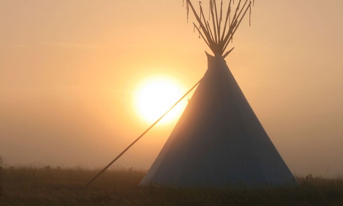 Bigfork Wohnmobilvermietung | Tipi's bei Stepping Stone