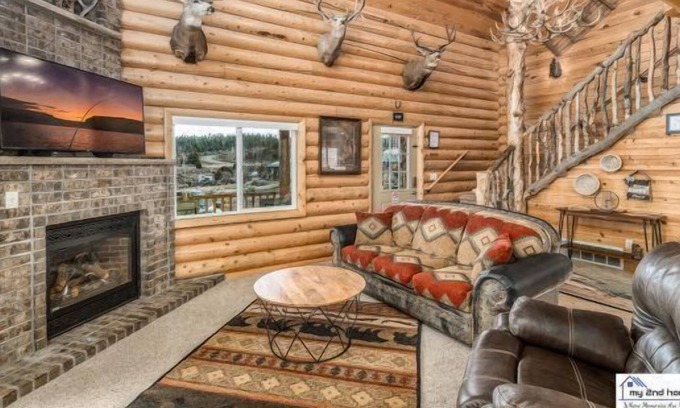 Mammoth Creek Kabine | River Run is the perfect escape to the southern Utah mountains for peace and beauty