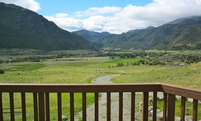 Emigrant Haus | River View Gateway- 5 min zu Fuß zum Yellowstone River