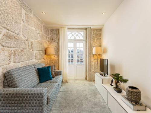 Sao Nicolau Wohnung | River-View Retreat in Porto