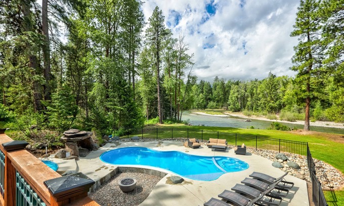 Cle Elum Haus | Riverfront Escape bordering Suncadia - Privacy with stunning views, Pool/Hot Tub