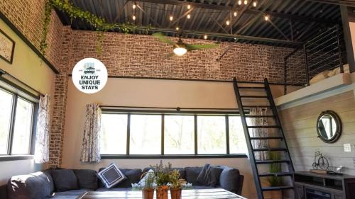 Niles Wohnung | Rivers Edge Lofts - Unit 6