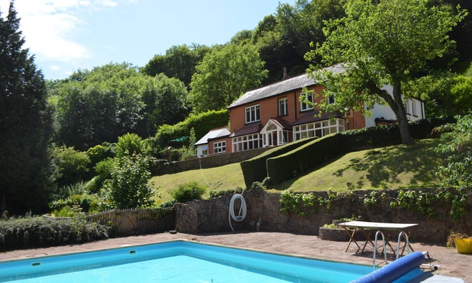 Redbrook Haus | Die Riversdale Lodge befindet sich im Herzen von Symonds Yat mit Blick auf den Fluss Wye.