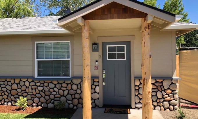 Grants Pass Haus | Riverside Cabin 3 - (Brand New Construction)