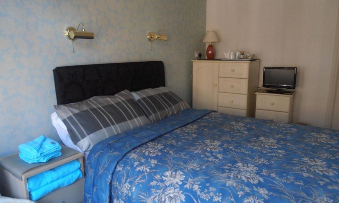 Morpeth Haus | Riverside Guest House