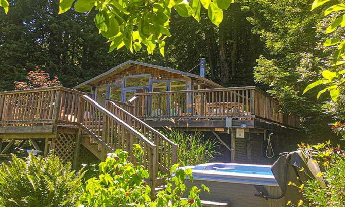 Duncans Mills Haus | Riverside Retreat