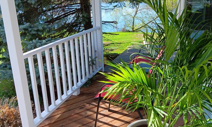 Poynette Eigentumswohnung | Robin's Roost - A Lofted Condo on the Wisconsin River