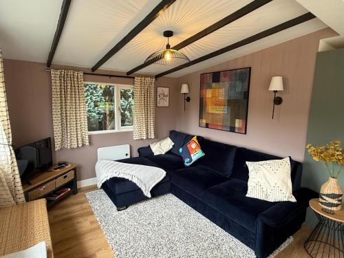 Builth Wells Haus | Robins' Rest - 22 Caer Beris Luxury Lodge Park NEW Sleeps 6 Riverside Reteat