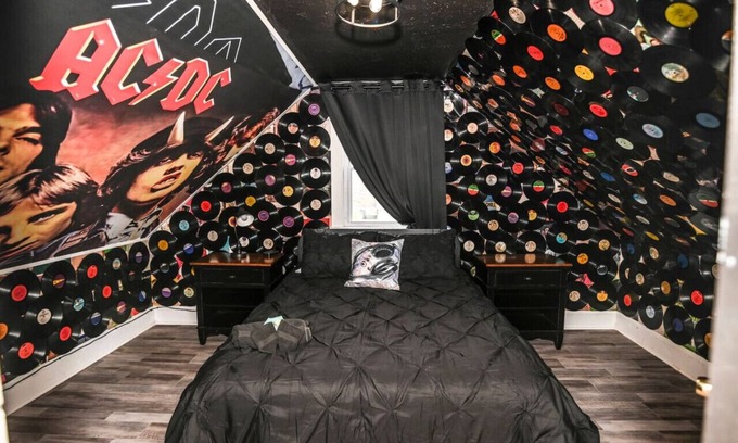 Cleveland Wohnung | Rock 'n' Roll Duplex | Themed | Sleeps 10