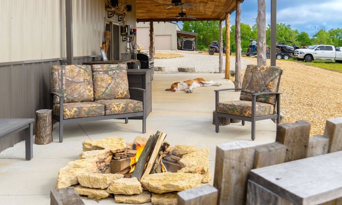 Drury Kabine | Rockbridge UTV Riding BIKING HUNTING INDR BATTING CAGE & ARCHERY SHOOTING Range