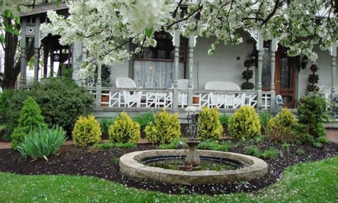 Ravenna Bed & Breakfast | Rocking Horse Inn