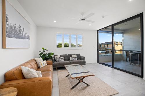 Sawtell Wohnung | Rockpool 2 Sawtell Beach - Just steps to Restaurants and 2 min Stroll to Beach!